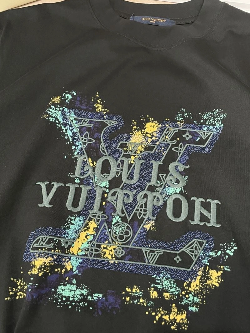 Louis Vuitton T-Shirts Durable 135455
