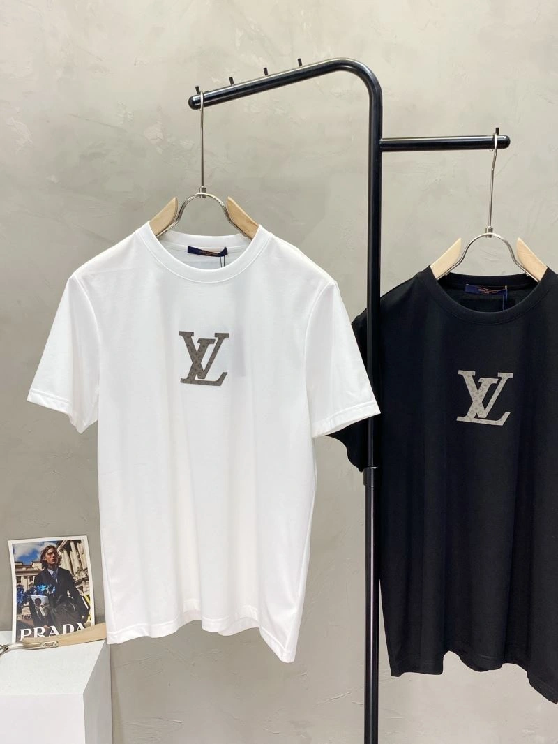 Louis Vuitton T-Shirts Affordable 135436