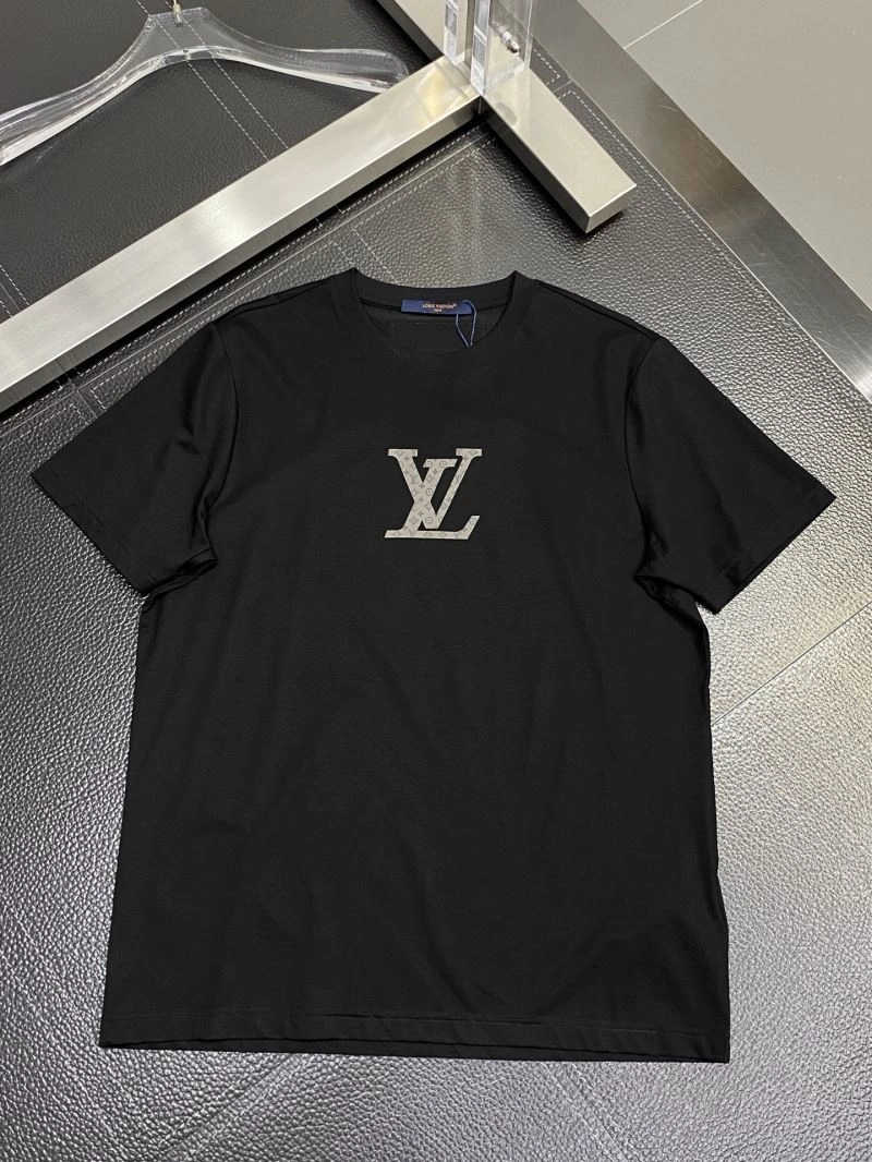 Louis Vuitton T-Shirts Affordable 135436