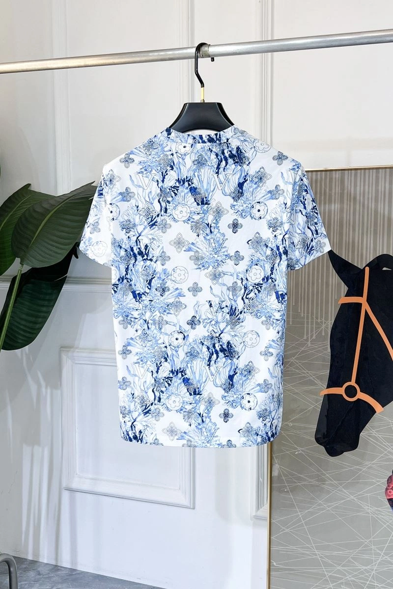 Louis Vuitton T-Shirts Sophisticated 135467