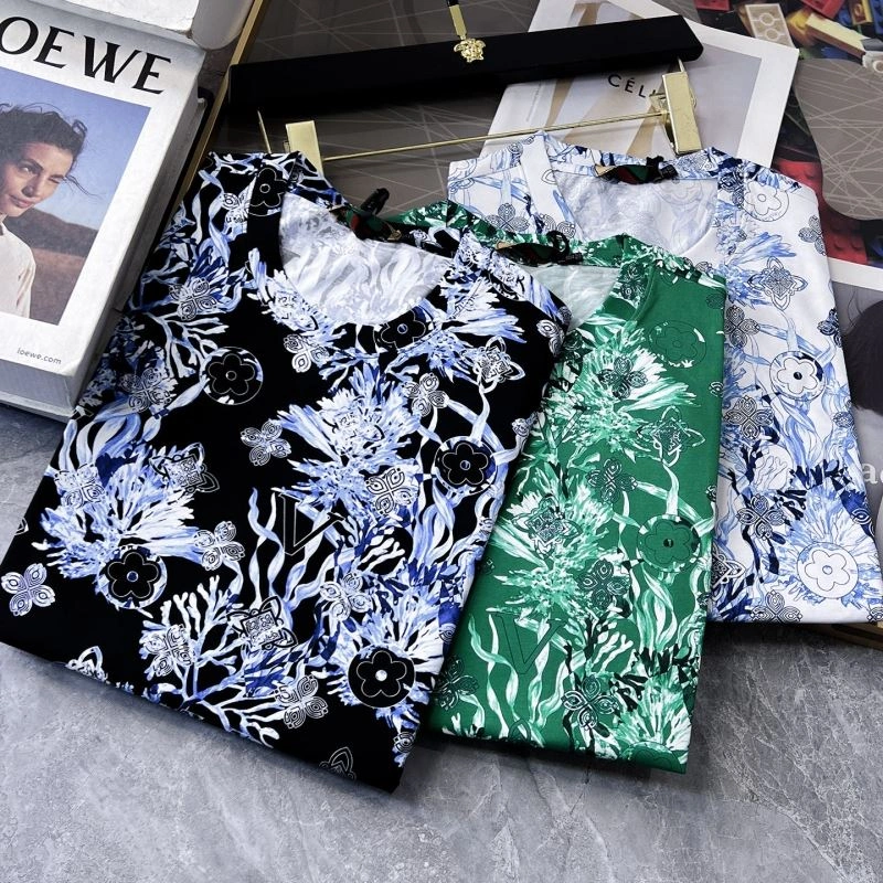 Louis Vuitton T-Shirts Sophisticated 135467