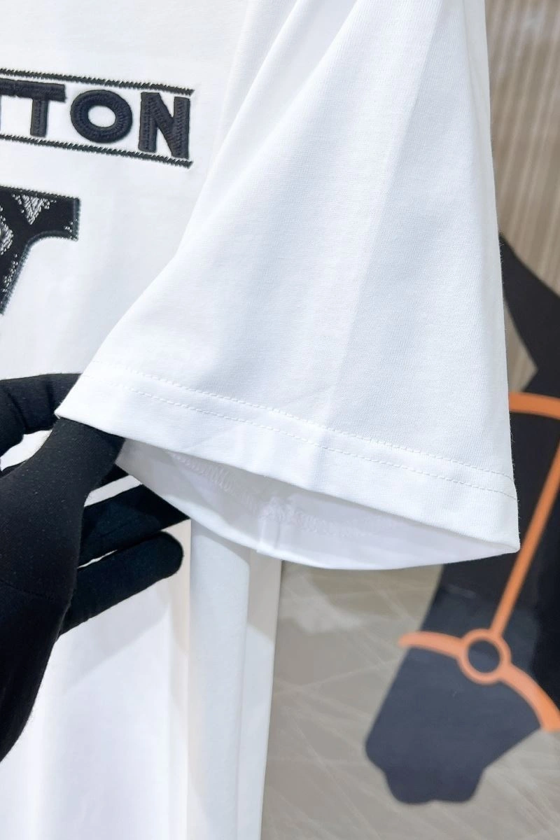 Cozy Louis Vuitton T-Shirts 135428