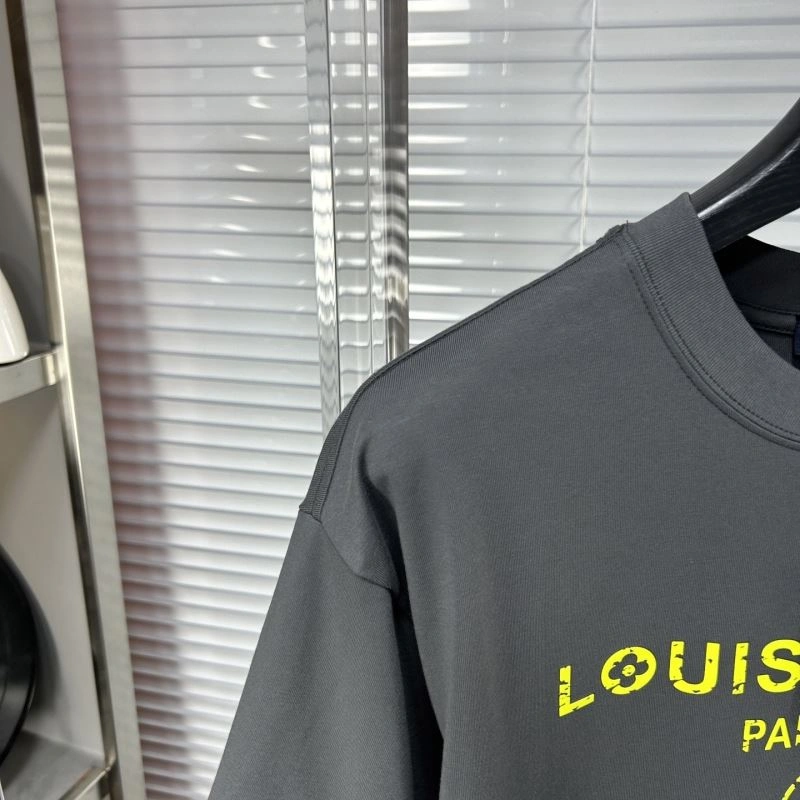 SmoothTexture Louis Vuitton T-Shirts 135419