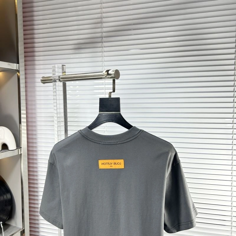 SmoothTexture Louis Vuitton T-Shirts 135419