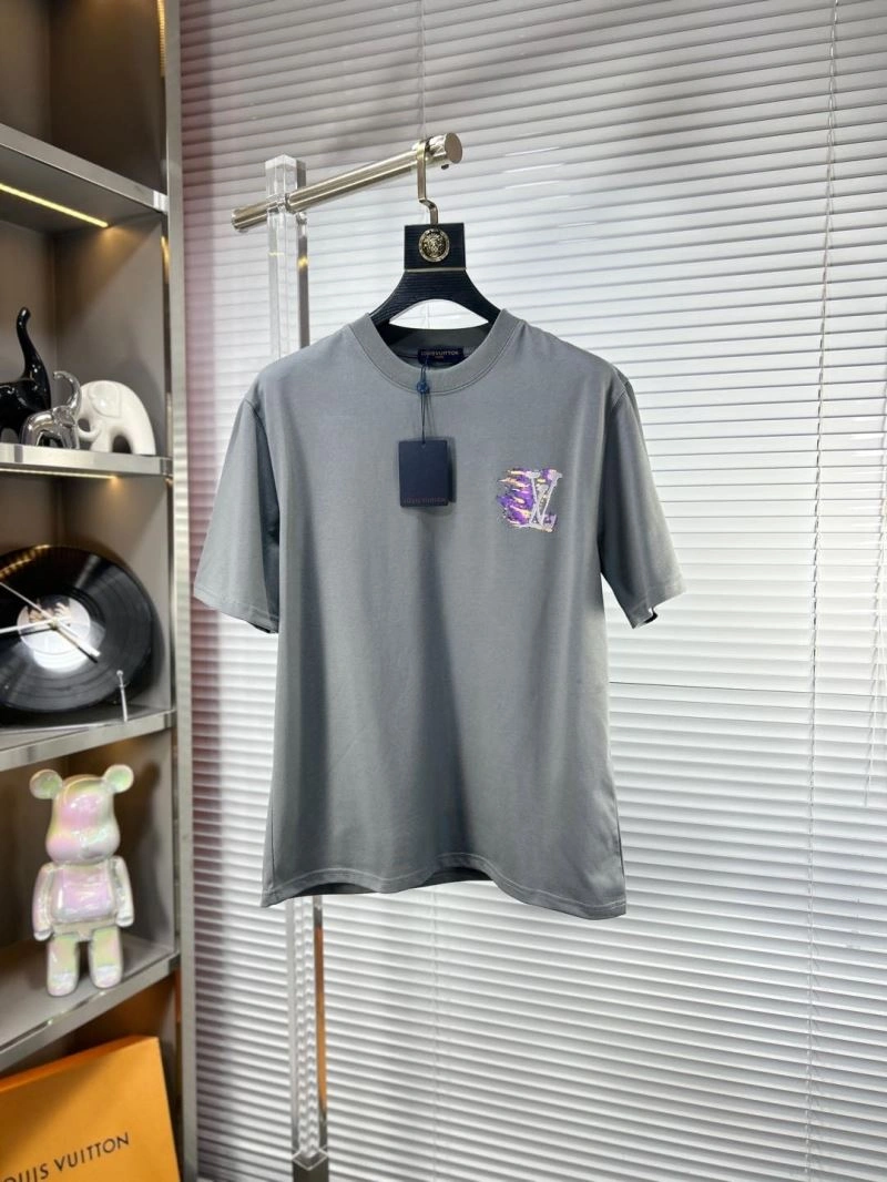 Louis Vuitton T-Shirts WeatherProof 135404