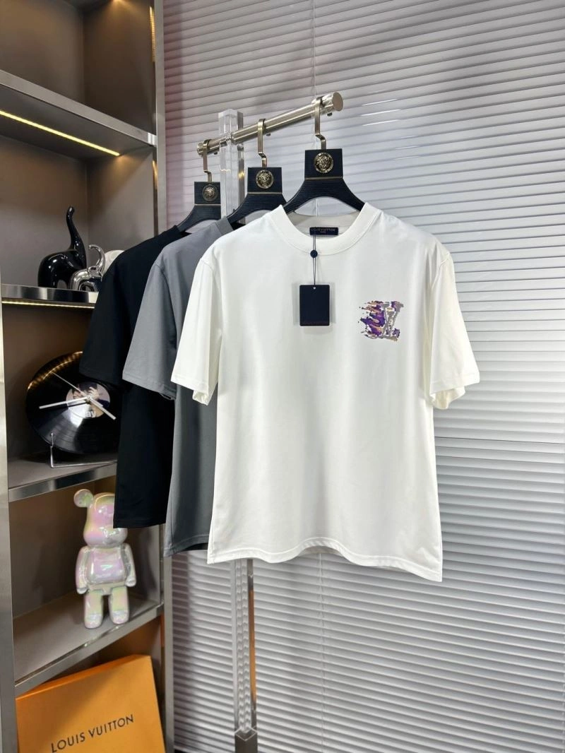 Louis Vuitton T-Shirts WeatherProof 135404