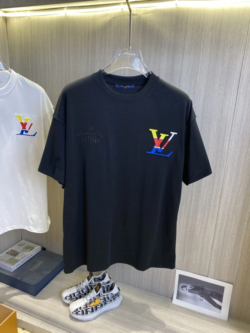 Louis Vuitton T-Shirts Bold 135414