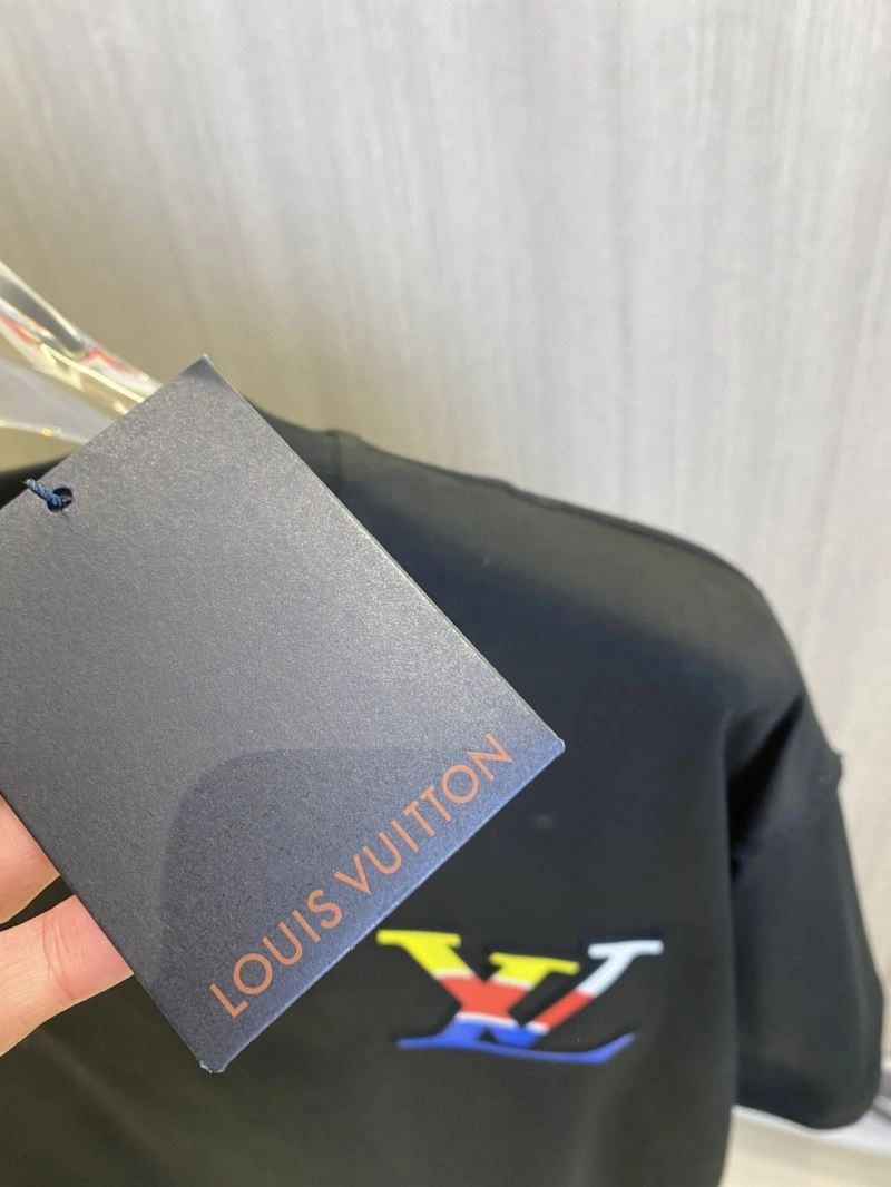 Louis Vuitton T-Shirts Bold 135414