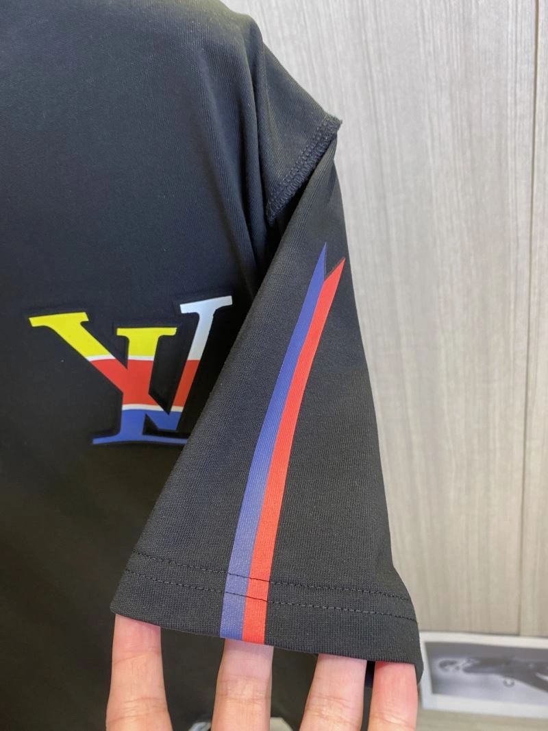 Louis Vuitton T-Shirts Bold 135414
