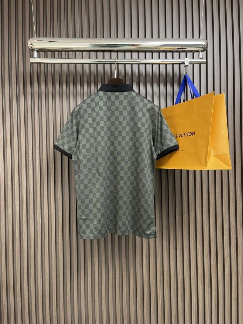 Tailored Louis Vuitton T-Shirts 135420