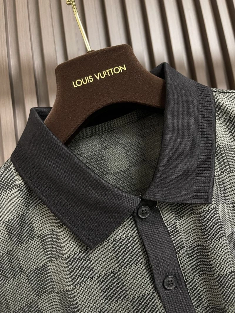 Tailored Louis Vuitton T-Shirts 135420