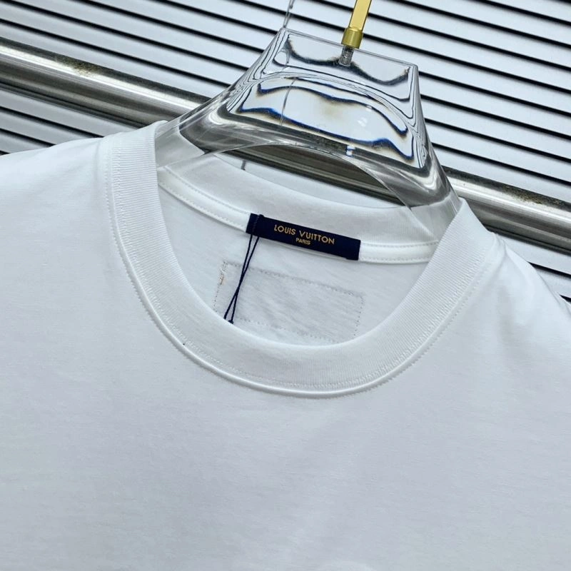 FashionForward Louis Vuitton T-Shirts 135415