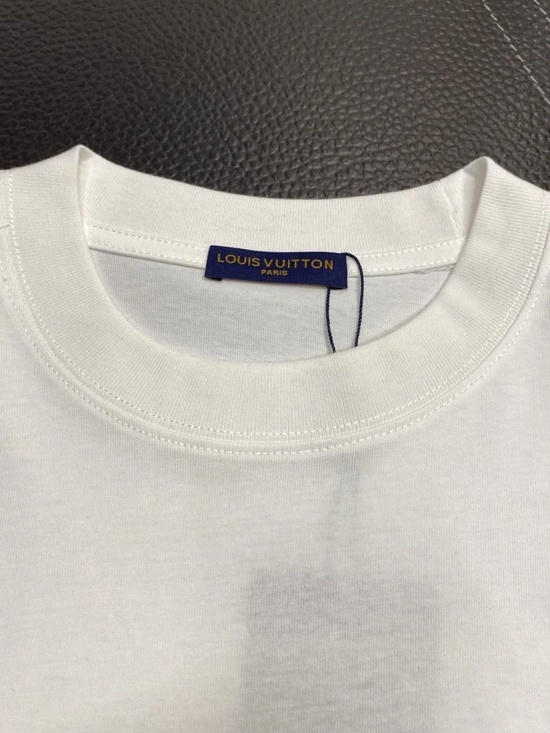 WeatherProof Louis Vuitton T-Shirts 135399