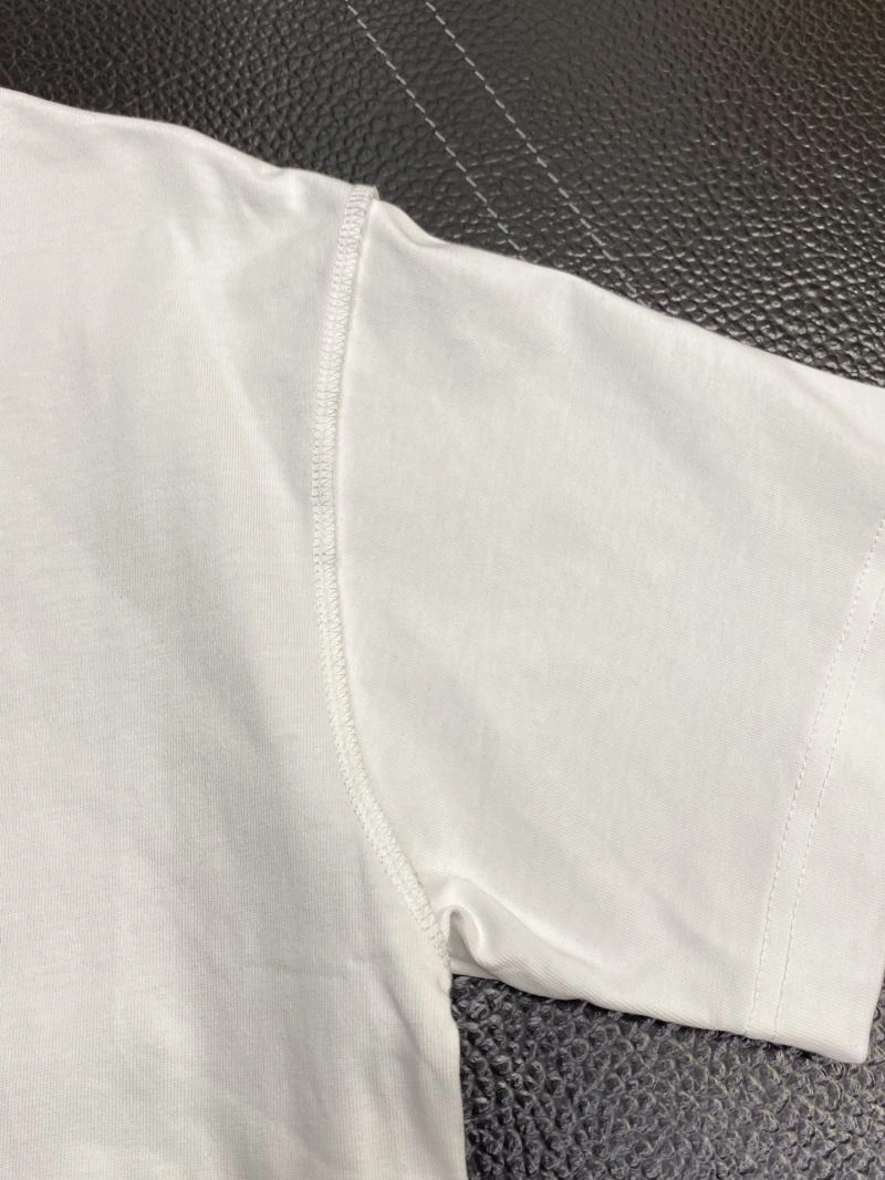 WeatherProof Louis Vuitton T-Shirts 135399