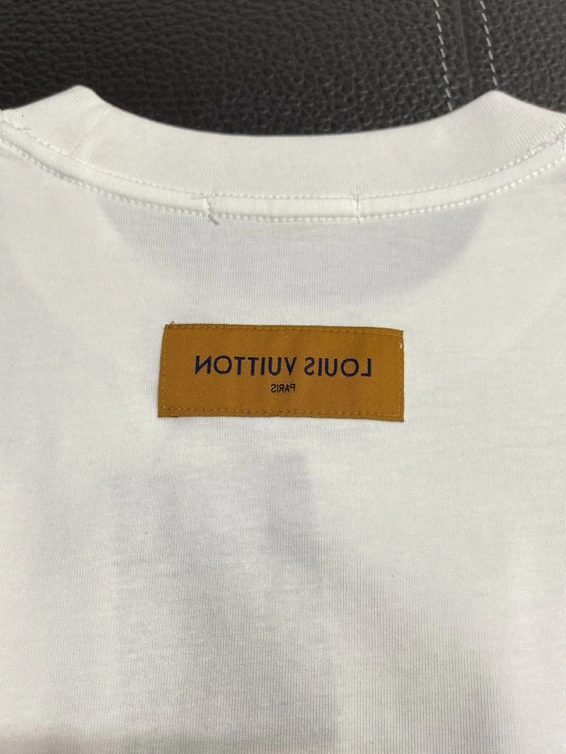 WeatherProof Louis Vuitton T-Shirts 135399
