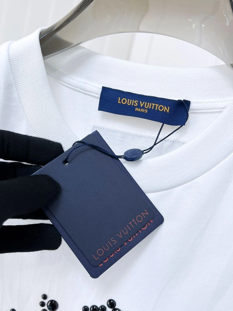 Louis Vuitton T-Shirts GoAnywhere 135409