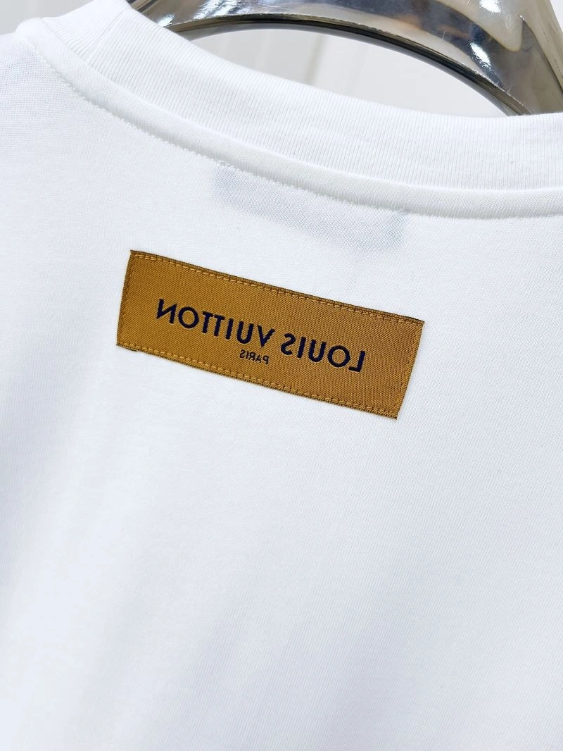 Attractive Louis Vuitton T-Shirts 135416
