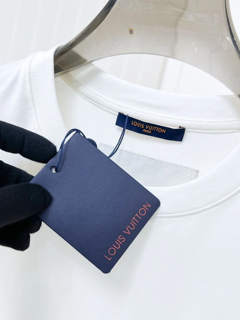 Attractive Louis Vuitton T-Shirts 135416