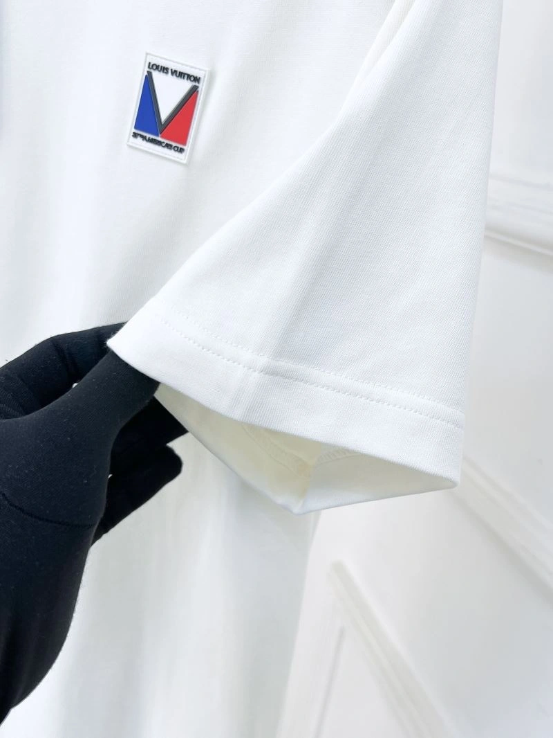 Attractive Louis Vuitton T-Shirts 135416