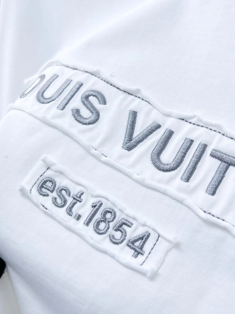 Louis Vuitton T-Shirts Compact 135402
