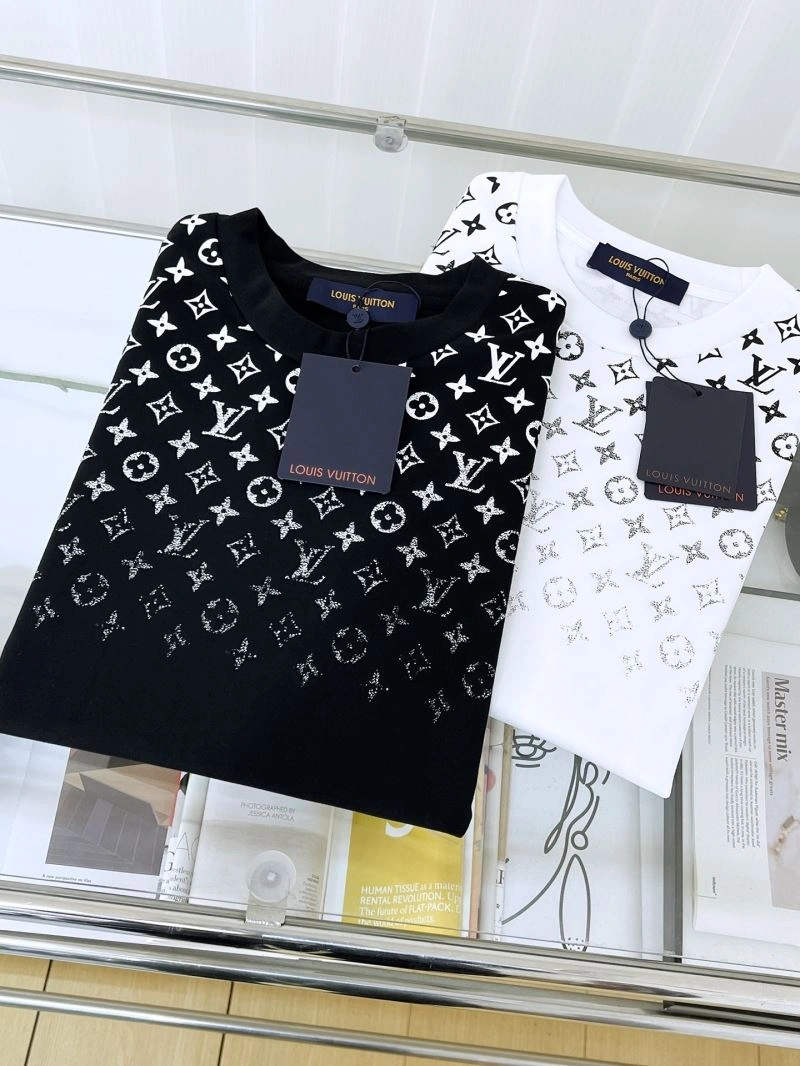Affordable Louis Vuitton T-Shirts 135396