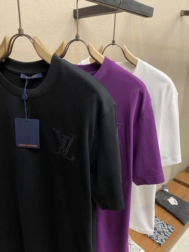 SmartChoice Louis Vuitton T-Shirts 135394
