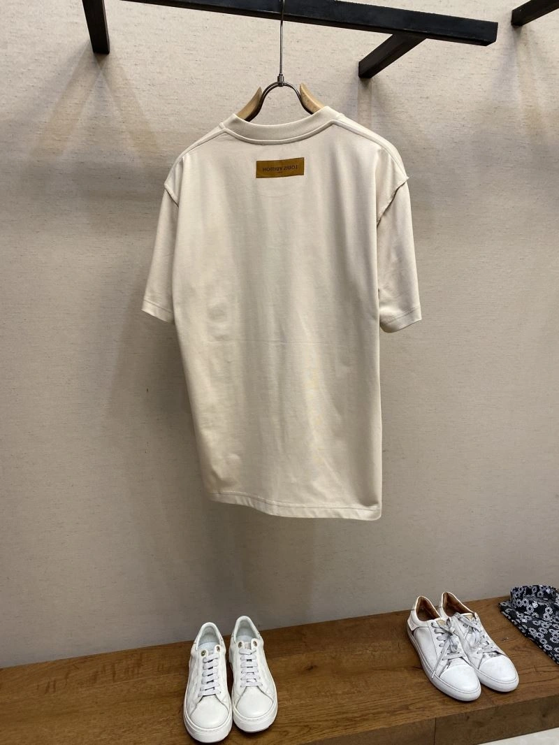 Louis Vuitton T-Shirts Neat 135395