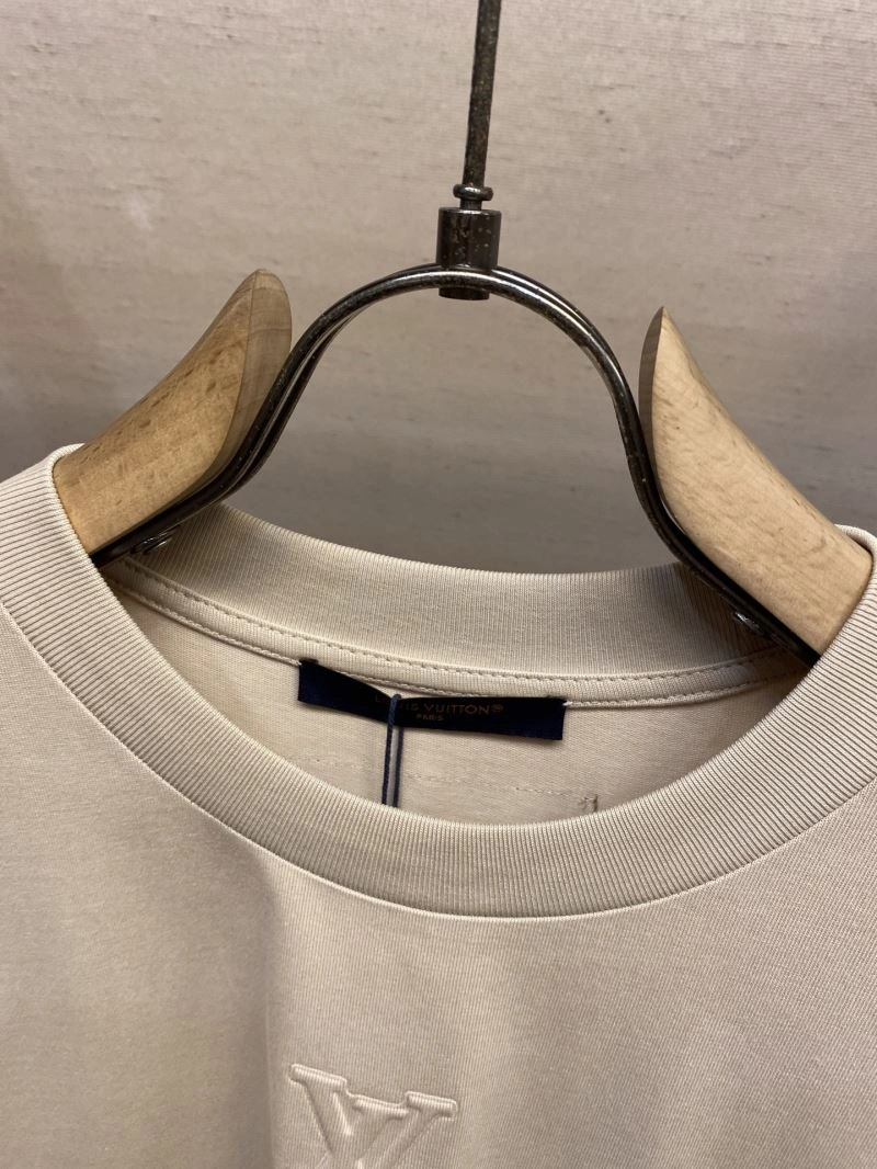 Louis Vuitton T-Shirts Neat 135395