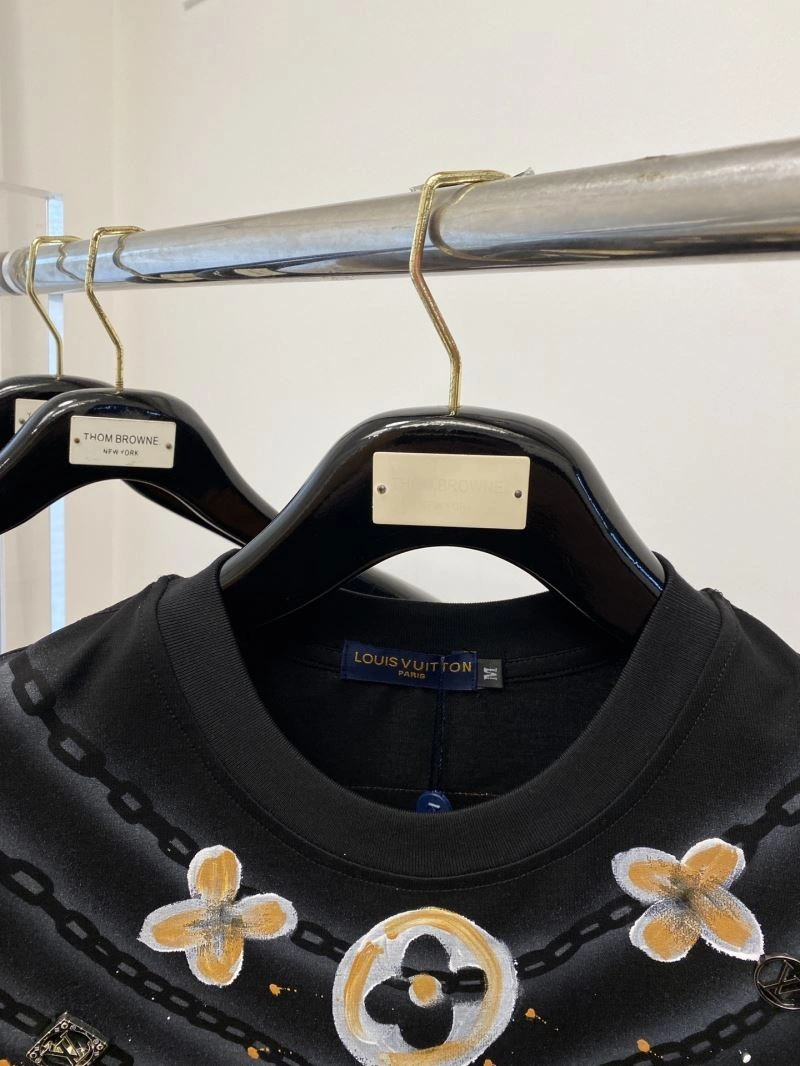 Louis Vuitton T-Shirts AllSeason 135390