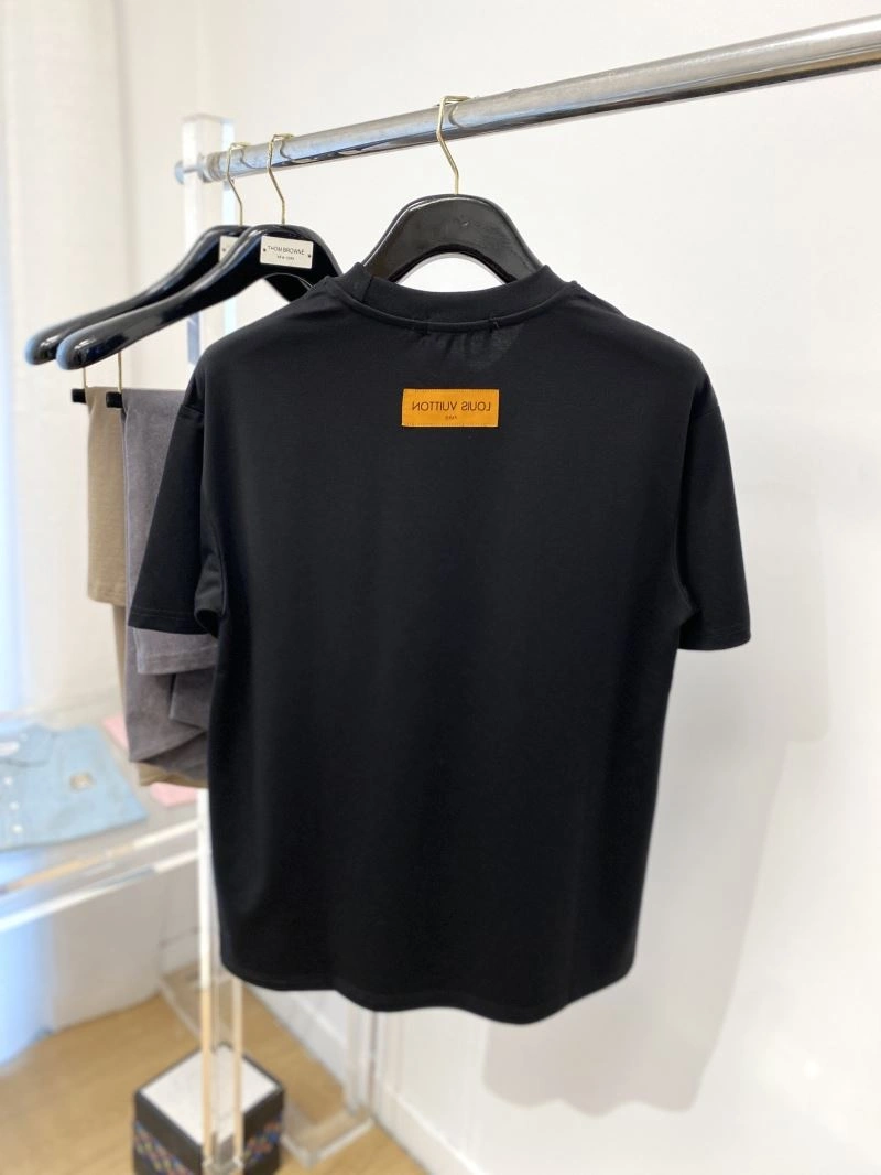 Louis Vuitton T-Shirts AllSeason 135390