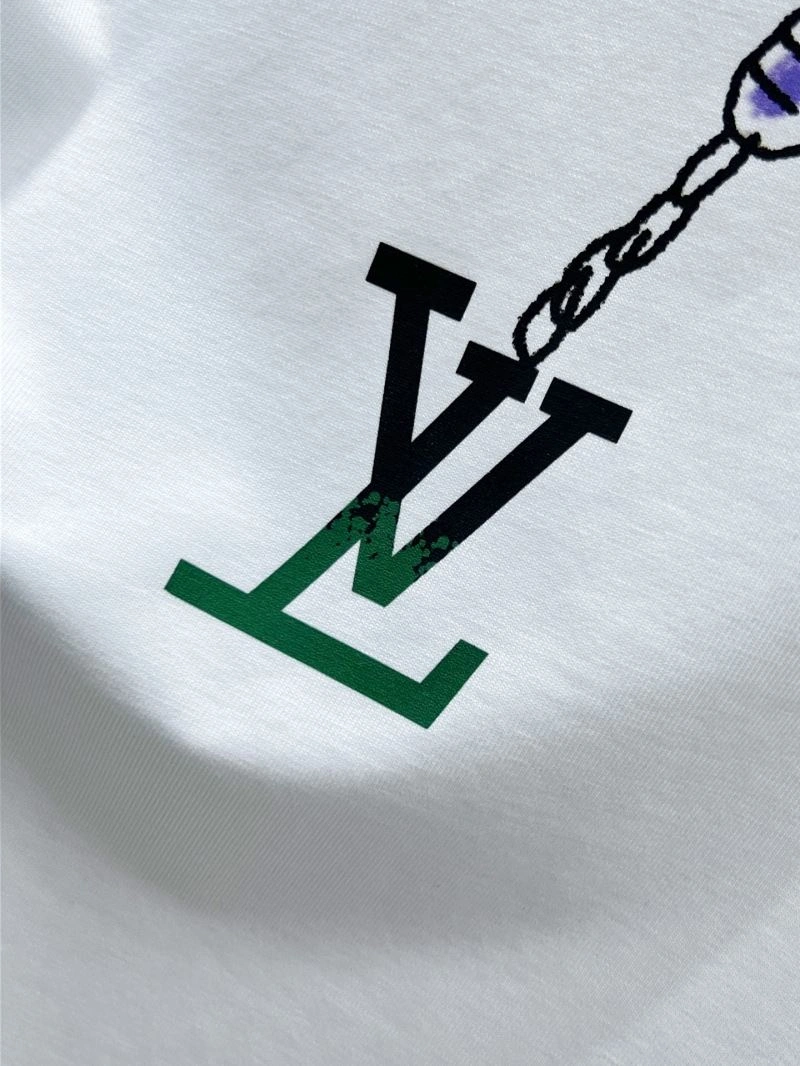 Lightweight Louis Vuitton T-Shirts 135388