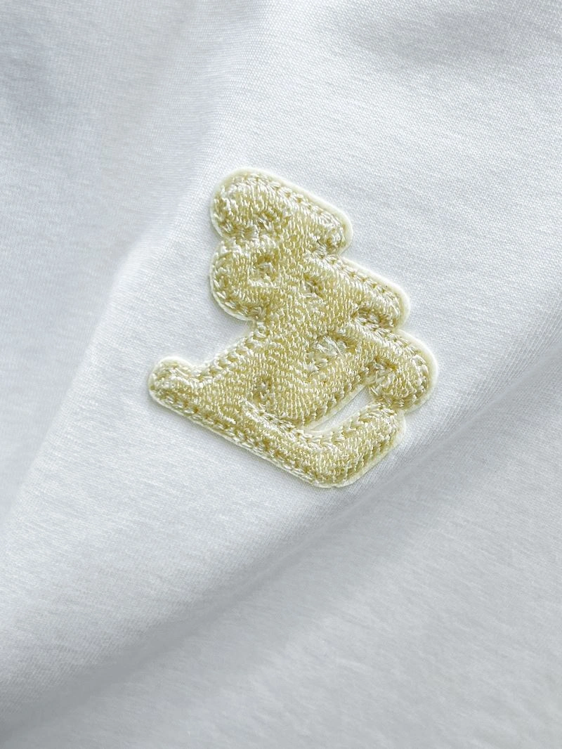 Sophisticated Louis Vuitton T-Shirts 135377