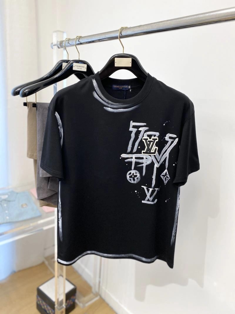Louis Vuitton T-Shirts Durable 135369