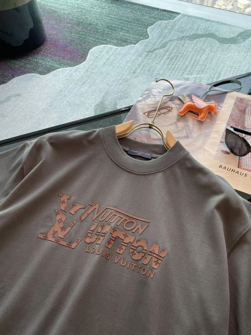 Casual Louis Vuitton T-Shirts 135383