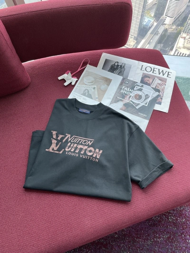 Casual Louis Vuitton T-Shirts 135366