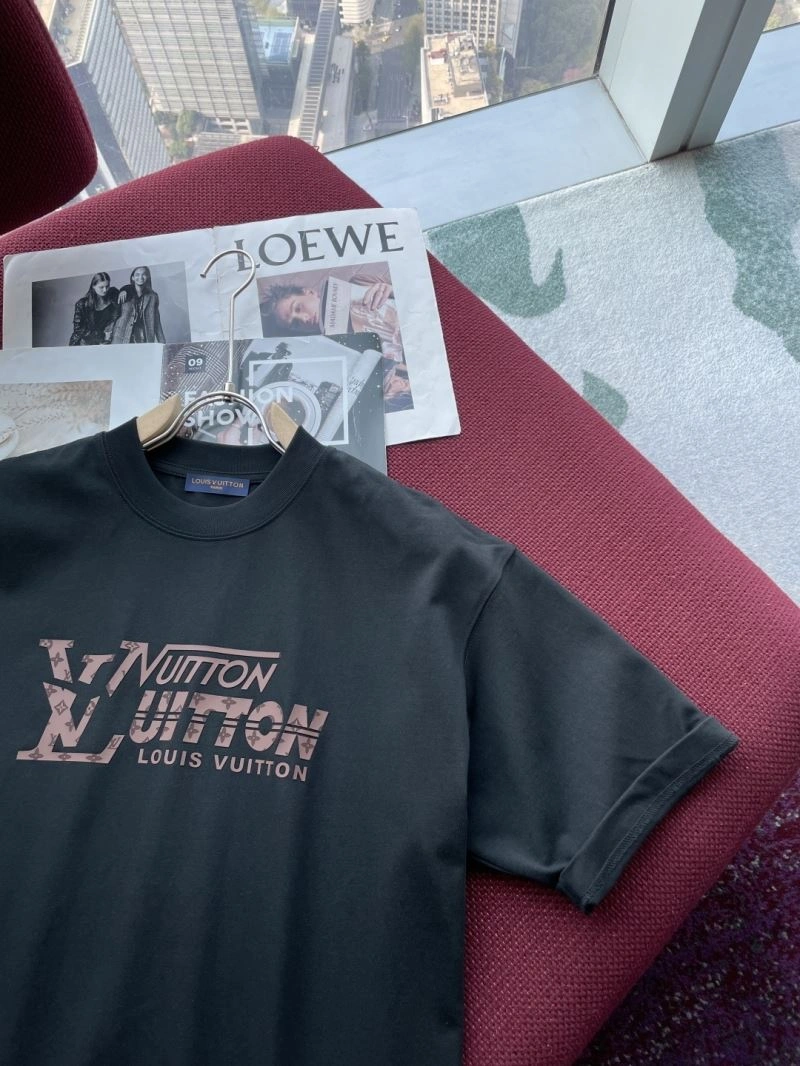 Casual Louis Vuitton T-Shirts 135366