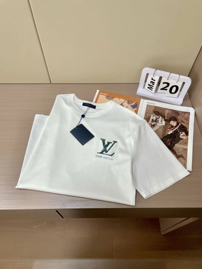 Louis Vuitton T-Shirts WaterResistant 135385