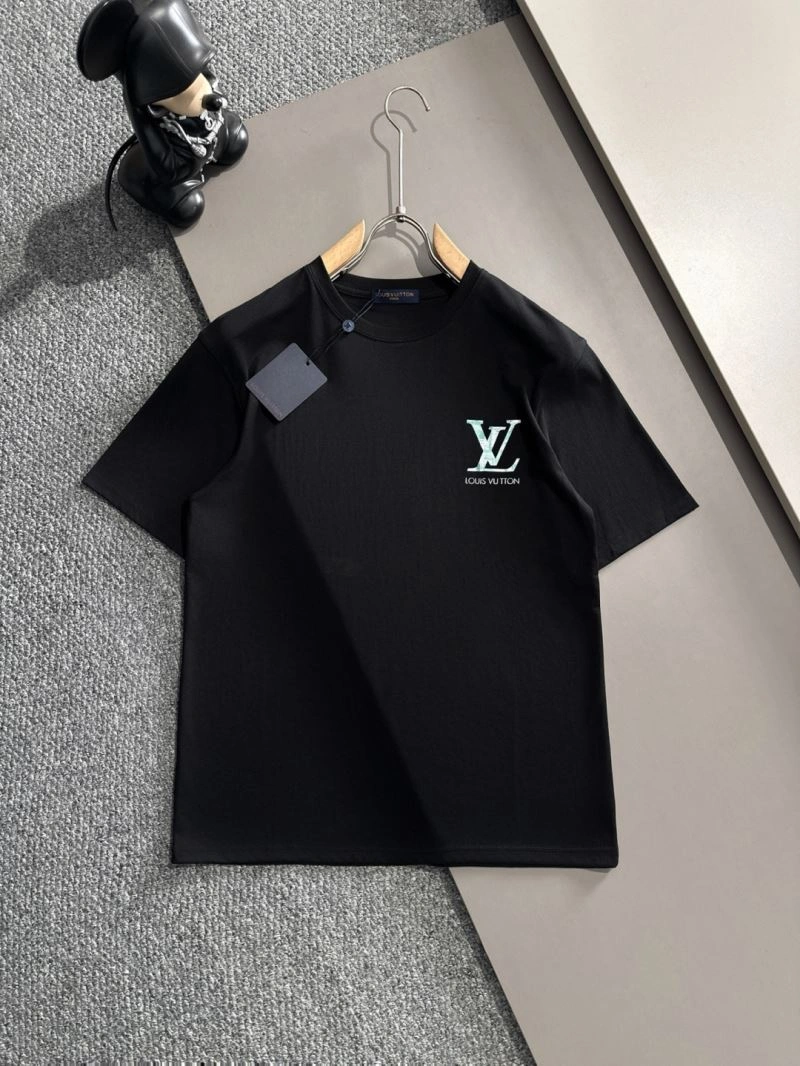 Lightweight Louis Vuitton T-Shirts 135384
