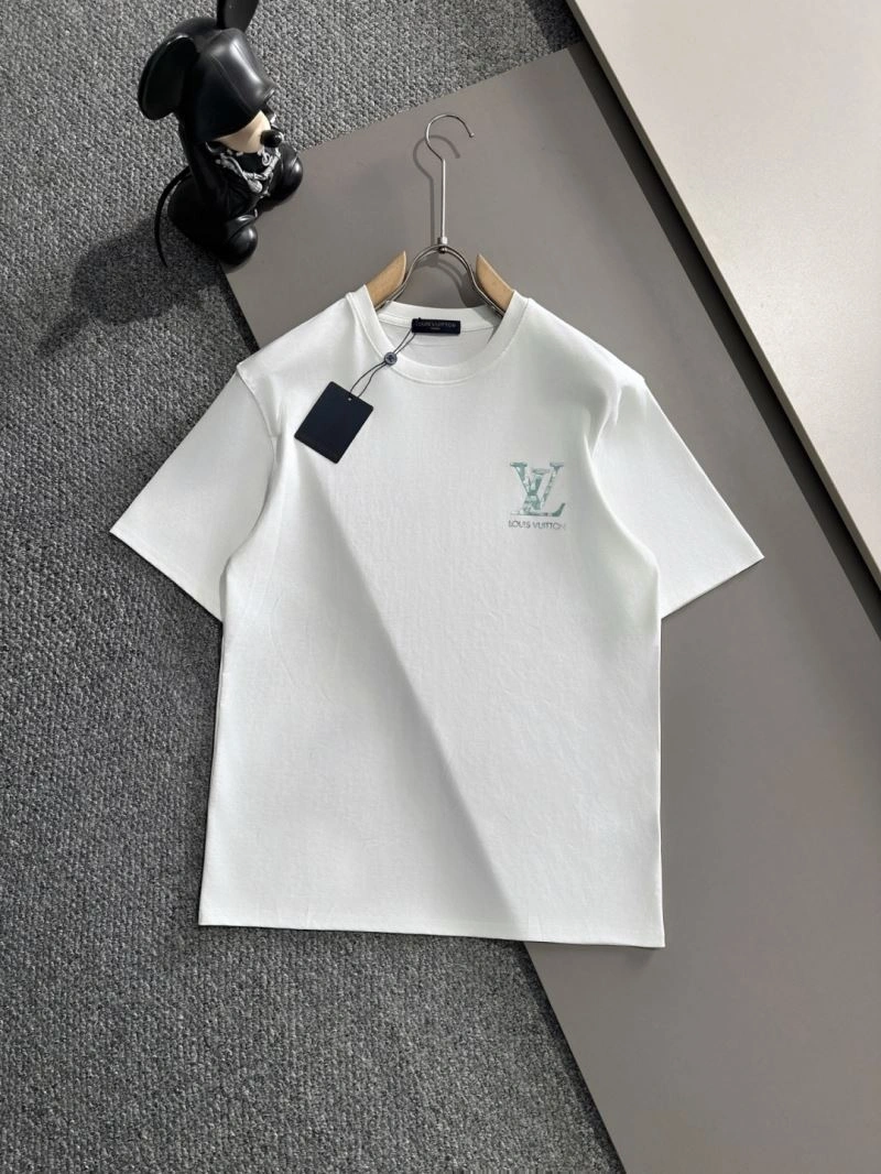 Lightweight Louis Vuitton T-Shirts 135384