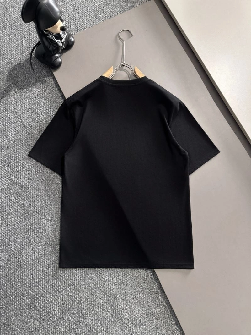 Lightweight Louis Vuitton T-Shirts 135384