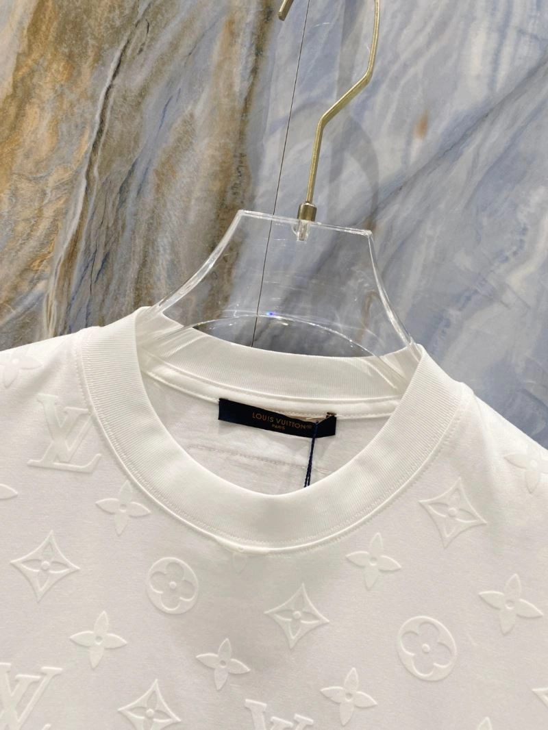 TechFriendly Louis Vuitton T-Shirts 135368