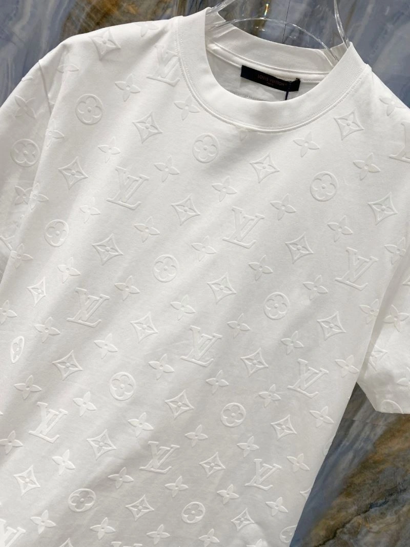 TechFriendly Louis Vuitton T-Shirts 135368