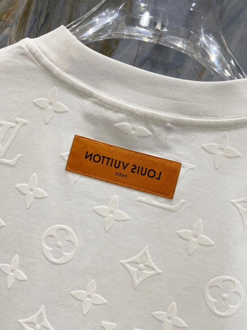TechFriendly Louis Vuitton T-Shirts 135368