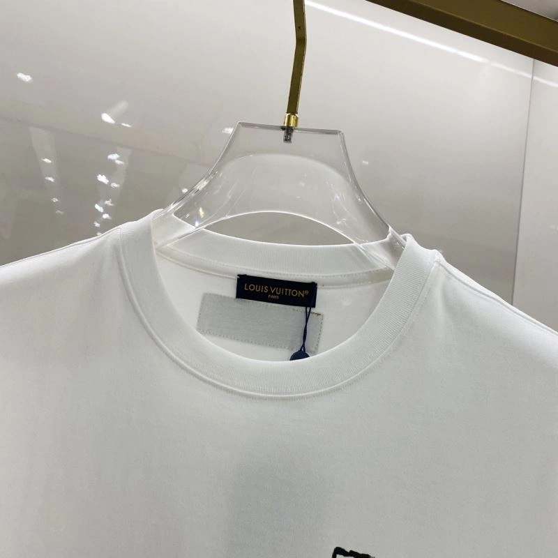 Louis Vuitton T-Shirts ComfortFit 135382
