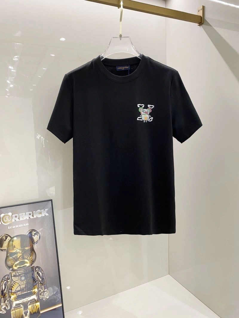 Modern Louis Vuitton T-Shirts 135364