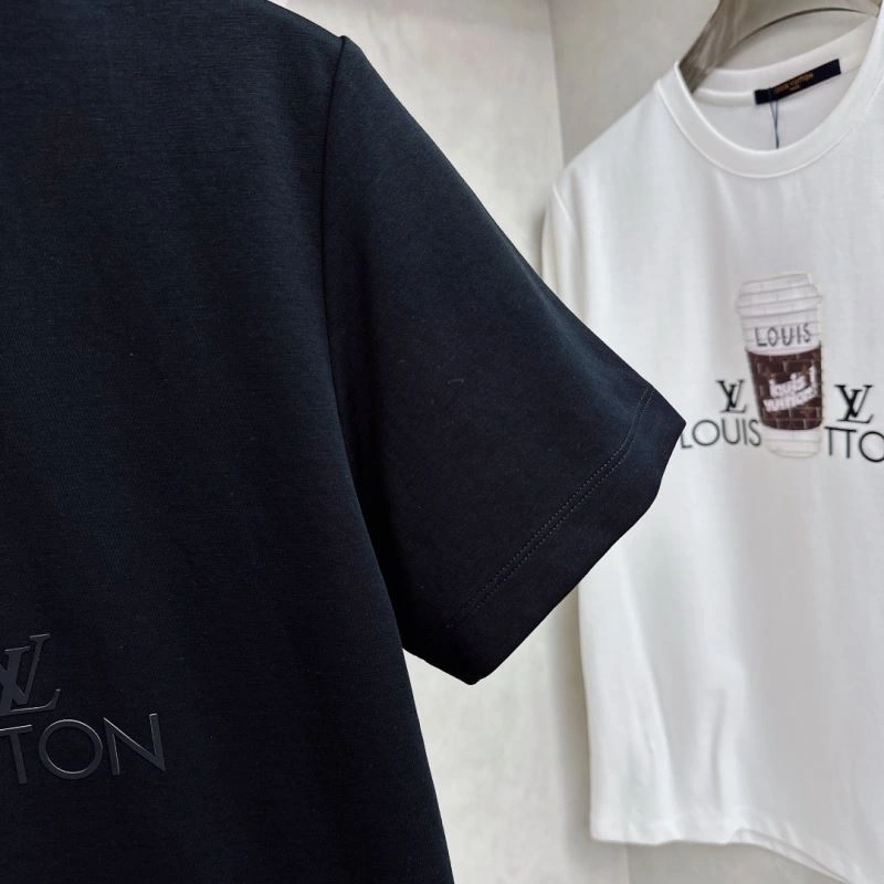 Premium Louis Vuitton T-Shirts 135362