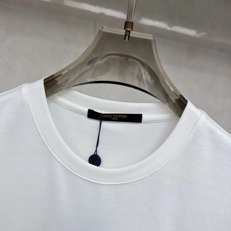 Louis Vuitton T-Shirts Modern 135370