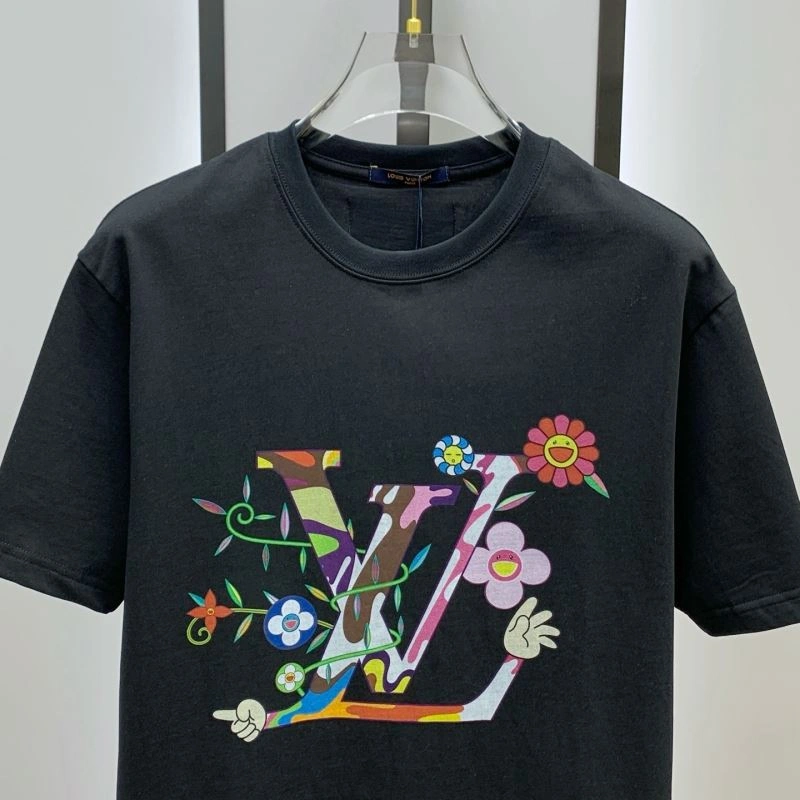 EyeCatching Louis Vuitton T-Shirts 135381
