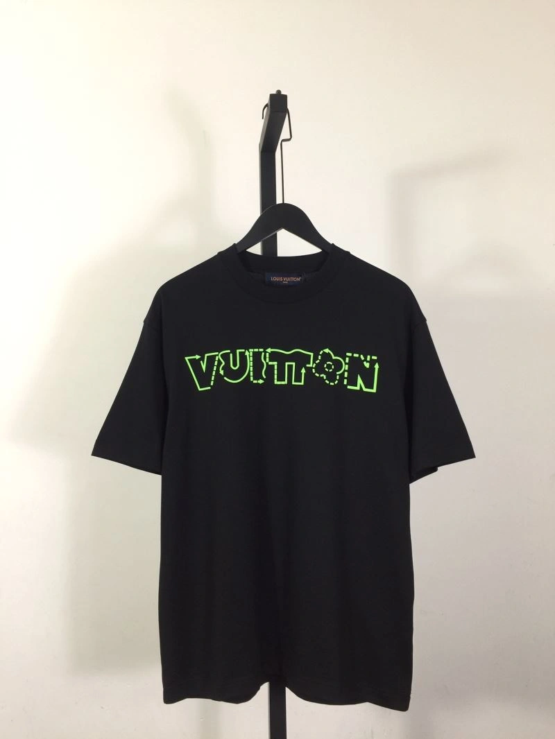 OnTrend Louis Vuitton T-Shirts 135372