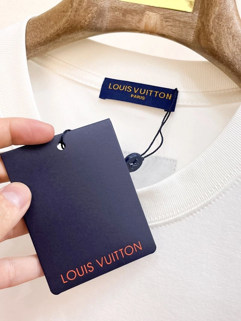 SmoothTexture Louis Vuitton T-Shirts 135371